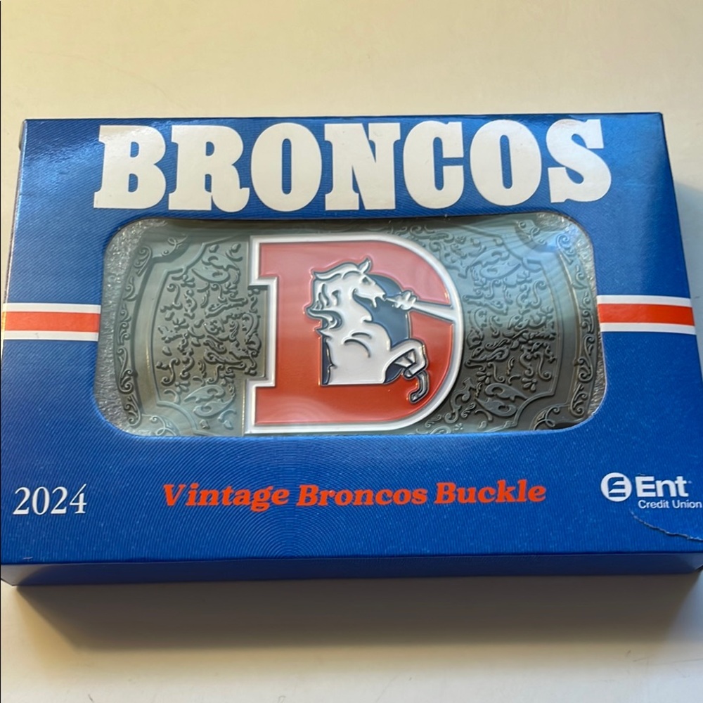 Broncos Vintage Buckle - Picture 1 of 4